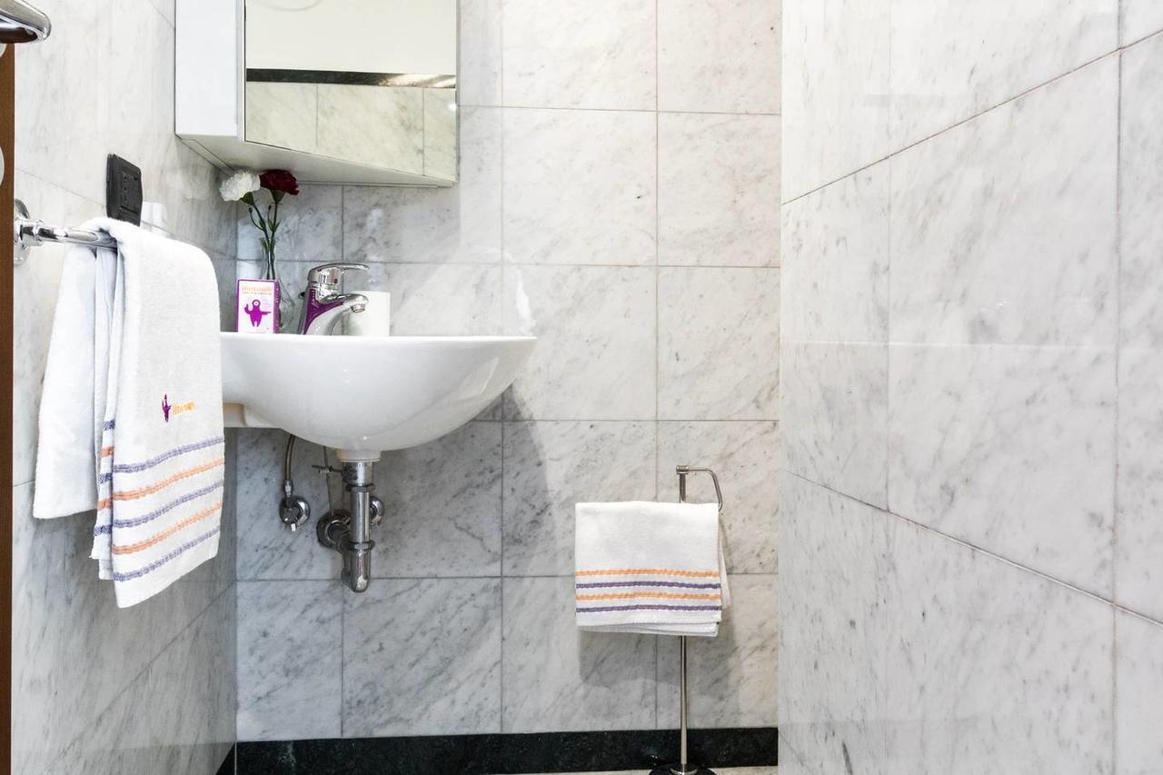 Appartamento Hintown Duomo Via Baracchini Milano Esterno foto